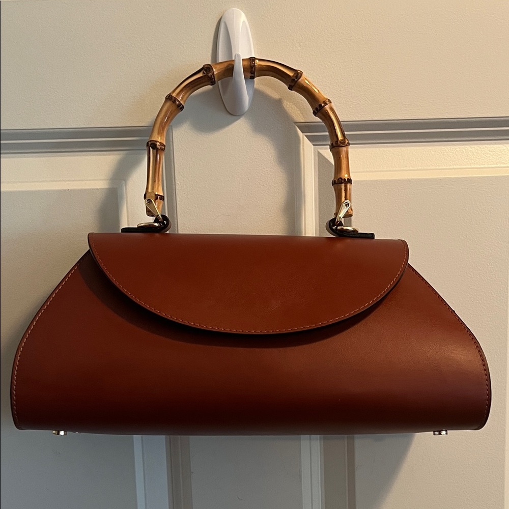 Divina Firenze NWOT Elegant Brown Leather Handbag with Bamboo Handle